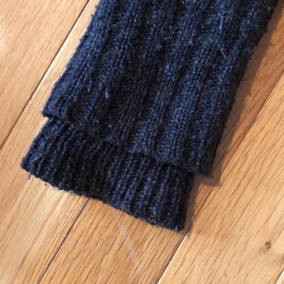 OBEY Shrug Sweater Size Small - Picture 7 of 10